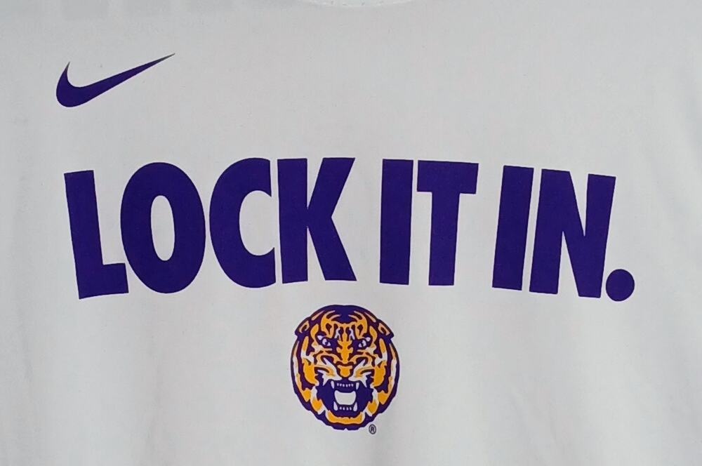 Nike LSU Tigers Shirt Mens Medium White Lock It In Dri-FIT Long Sleeve NCAA